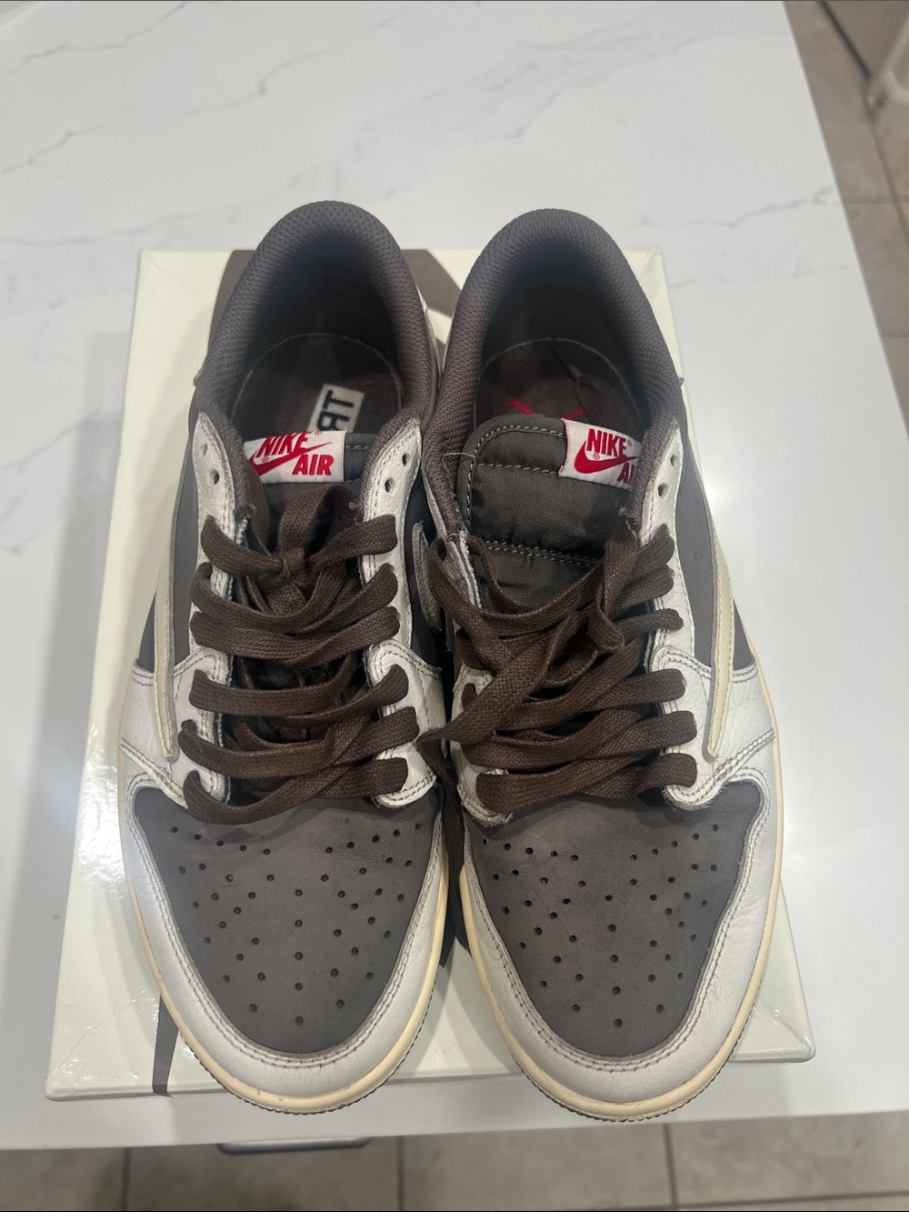 Nike Low-Top Sneakers in Brown, White and Cream